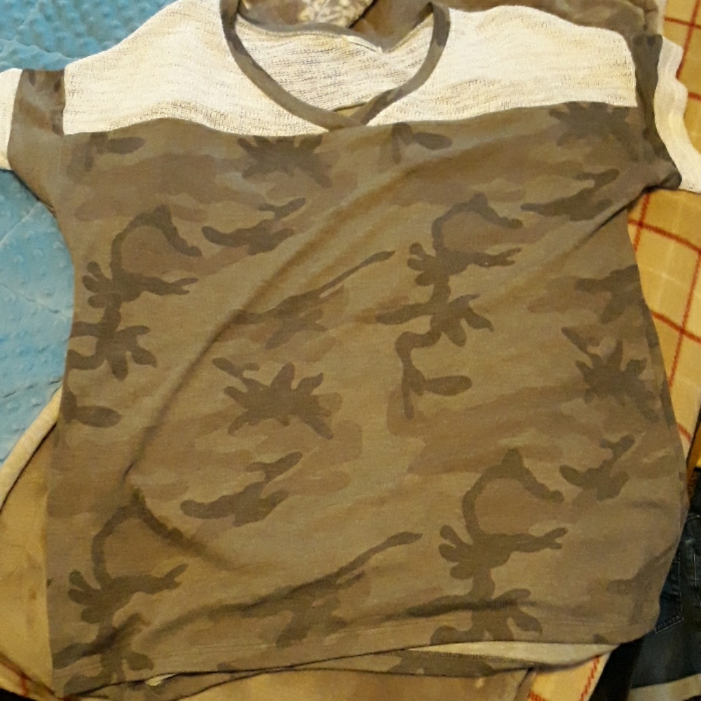 I am selling 3 tops from honey me and Oddi